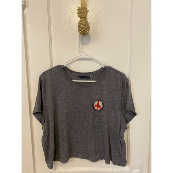 Abercrombie & Fitch Tops - Abercrombie & Fitch Women's Size XL Embroidered Peace T-Shirt Cropped